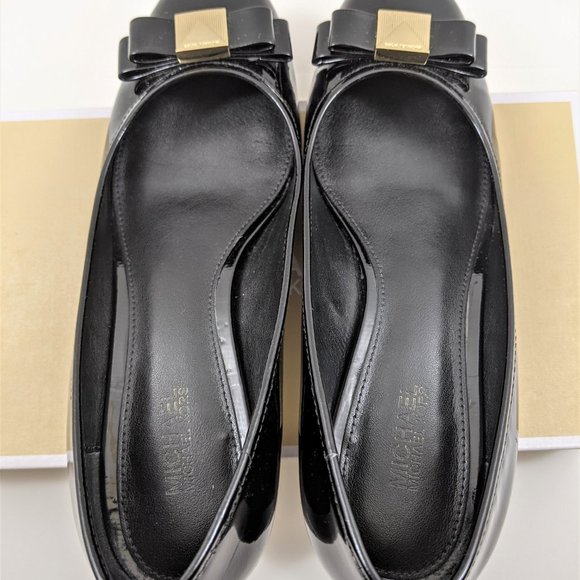 Michael Michael Kors Caroline Pump - Picture 6 of 6